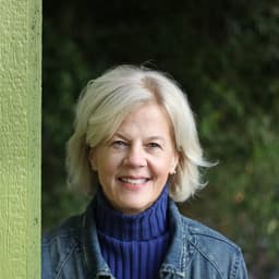 Beth Macy